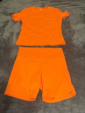 Women’s High-Waist Orange Active Set